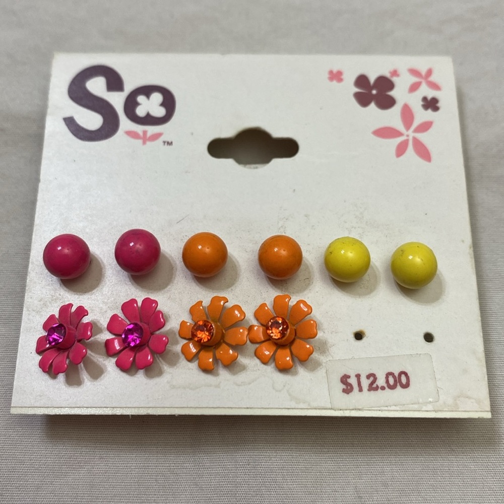 Earrings by SO - 5 pairs - brand new